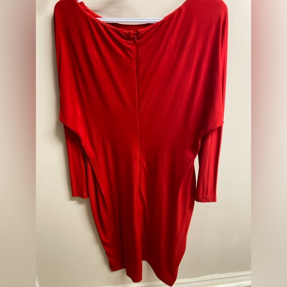 Red Dress - Picture 6 of 6